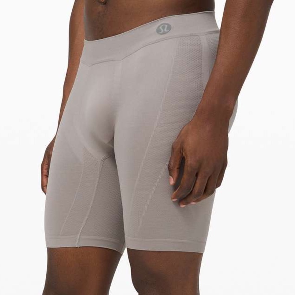 Lululemon Rapid Vent Tech Boxer 7” *Gull Grey